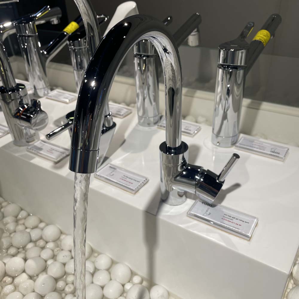 Vòi bếp nóng lạnh TOTO TX605KESBR