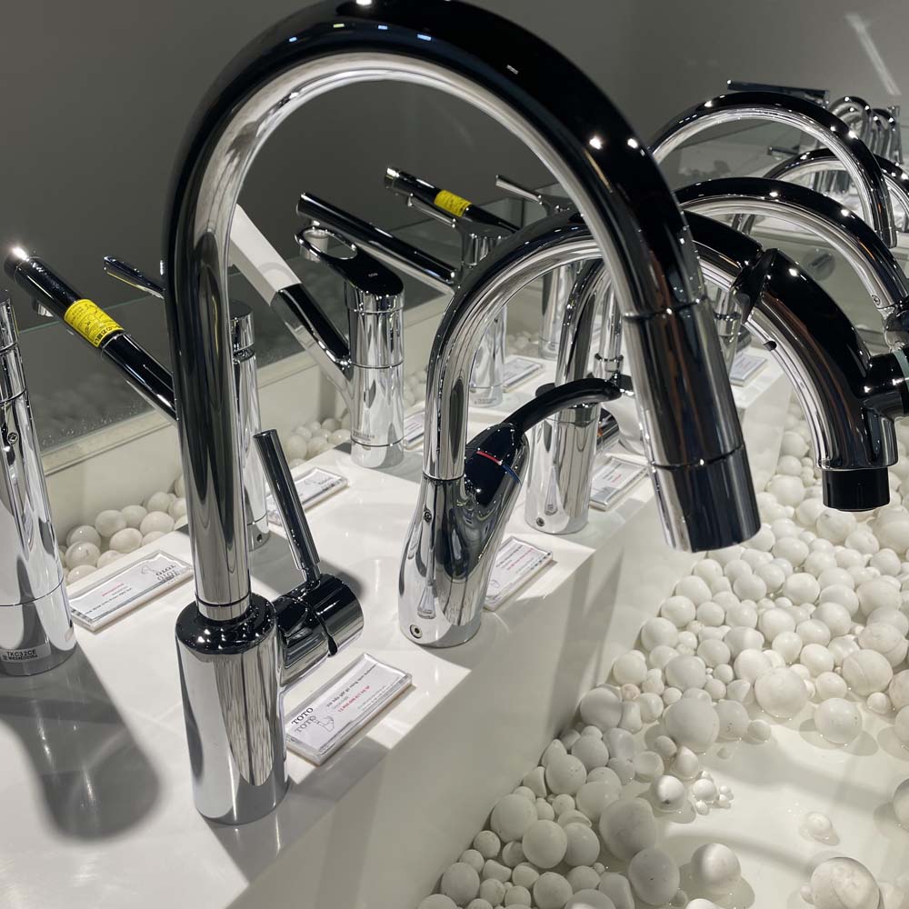 Vòi bếp nóng lạnh TOTO TX608KNBR