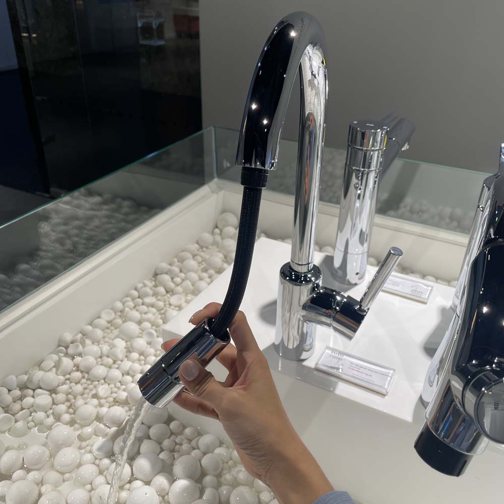 Vòi bếp nóng lạnh TOTO TX608KNBR