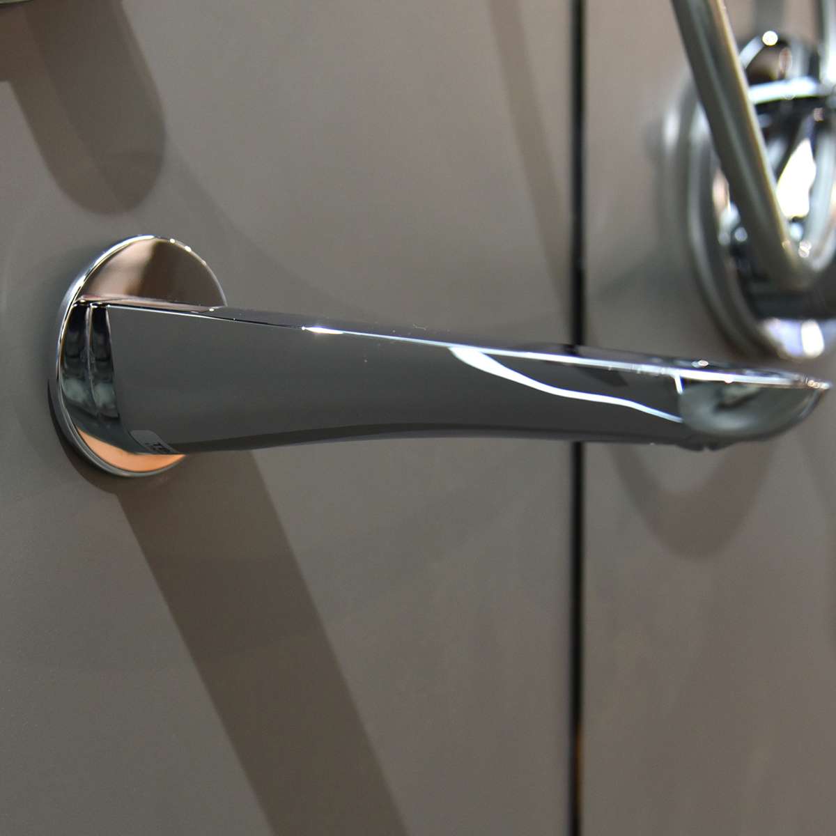 Vòi xả bồn âm tường GO TOTO TBG01001B