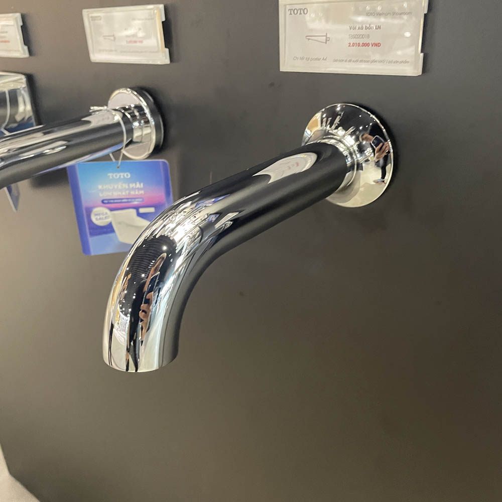 Vòi xả bồn âm tường LN TOTO TBS02001B