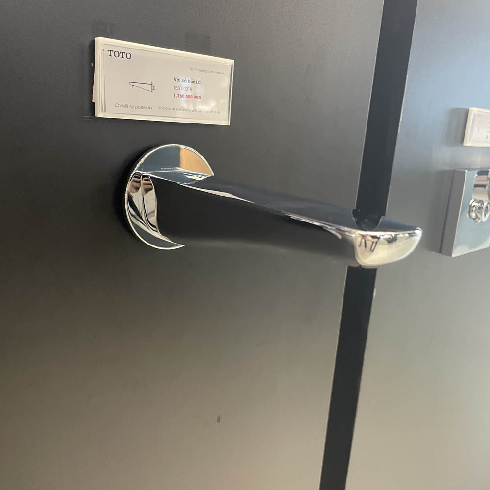 Vòi xả bồn âm tường LC TOTO TBS03001B