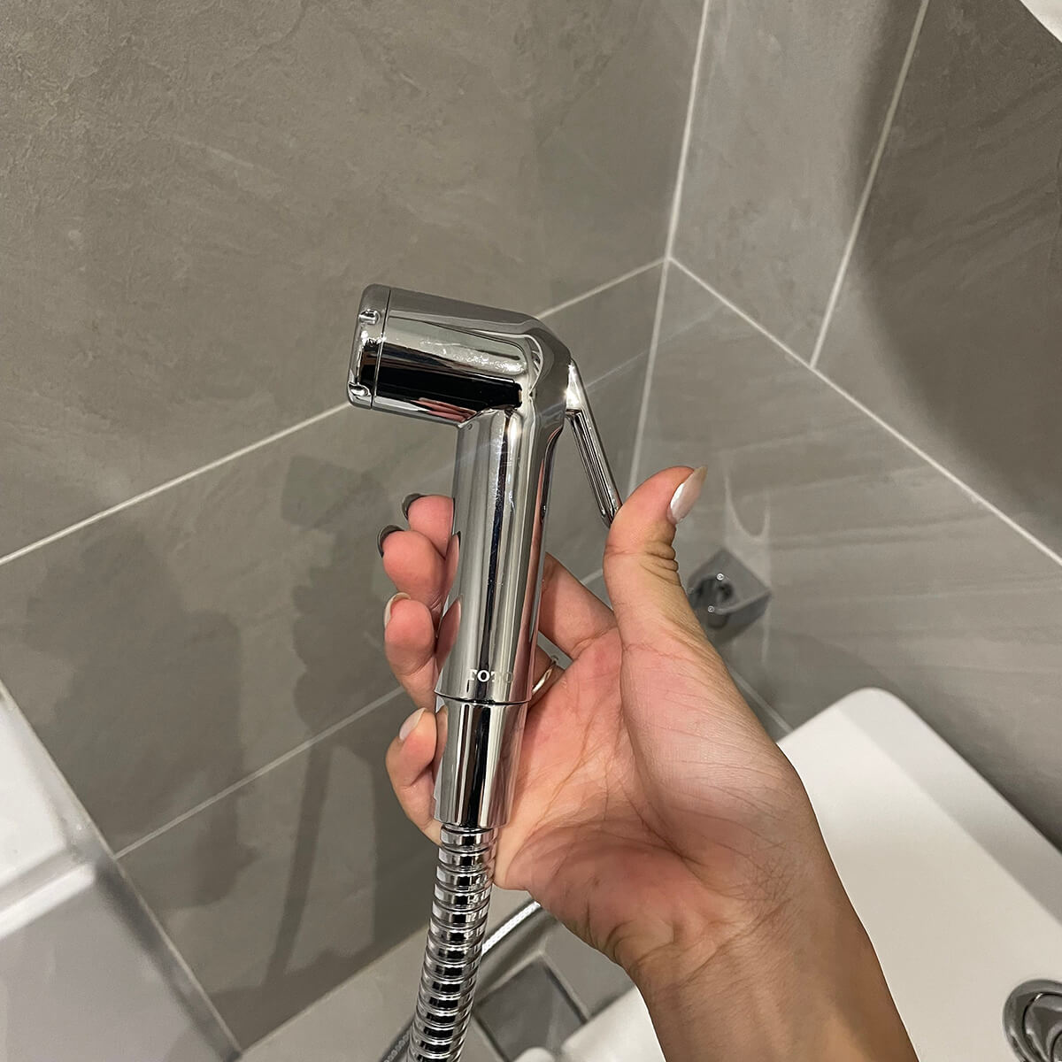 Vòi xịt vệ sinh TOTO TVCF201 nhựa mạ crom