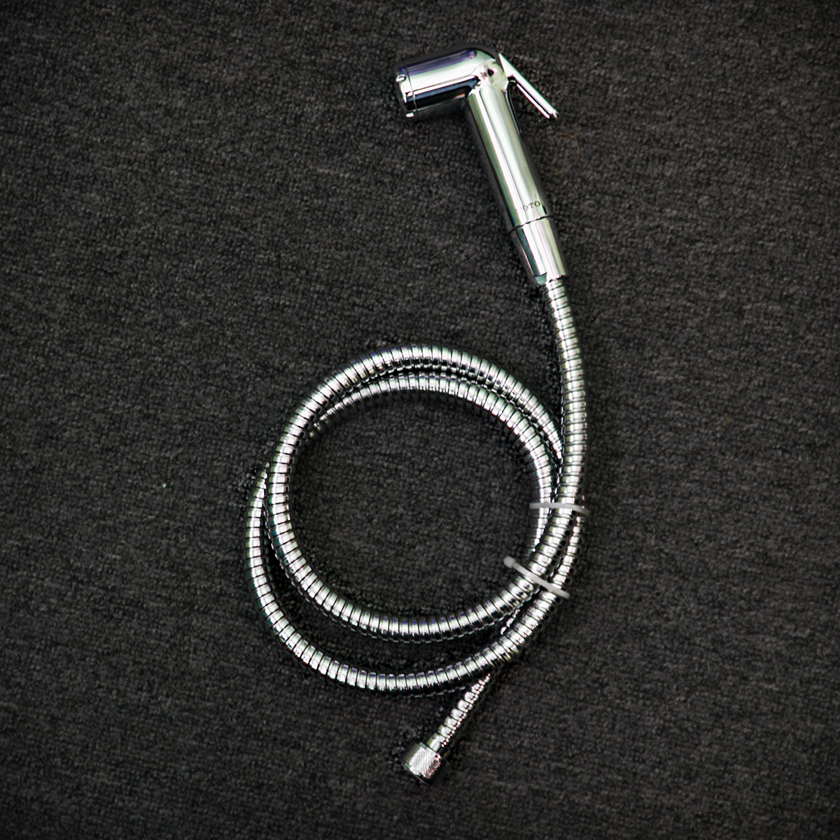 Vòi xịt vệ sinh TOTO TVCF201 nhựa mạ crom