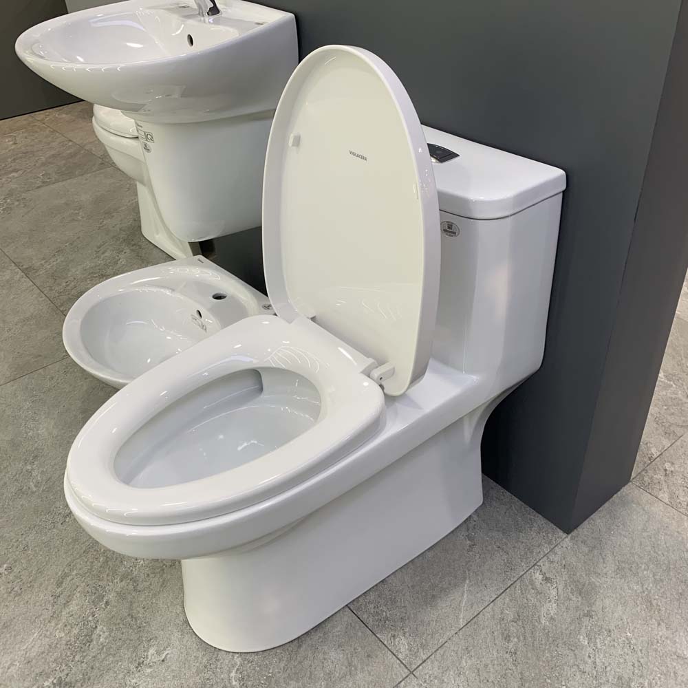 Bồn cầu 1 khối Viglacera Mekong (MK2) nắp êm (+ vòi xịt VG826)