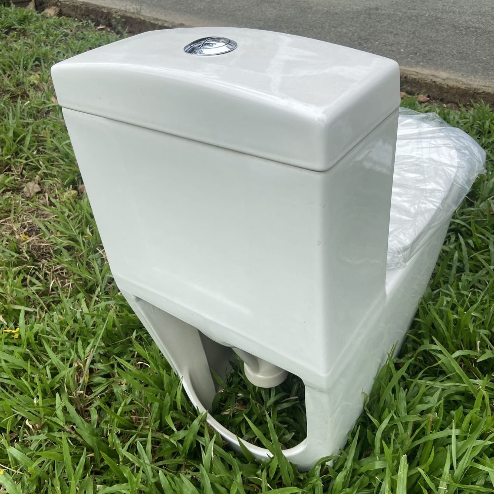 Bồn cầu 1 khối Viglacera Platinum P.11.350 nắp êm