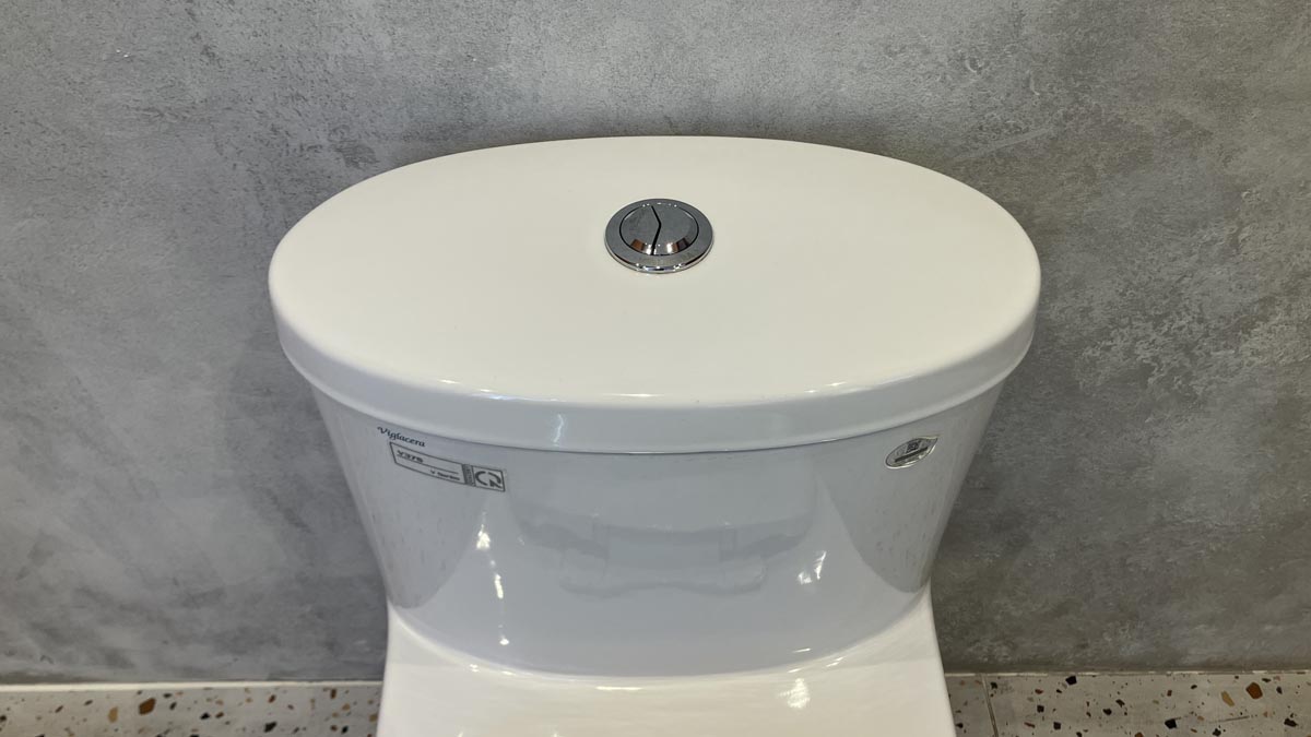 Bồn cầu 1 khối Viglacera V37S nắp êm tráp nhựa con thỏ rời (+ vòi xịt VG826)