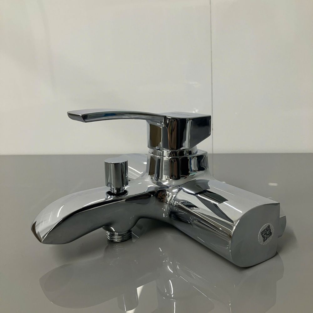 Sen tắm nóng lạnh Viglacera VG511