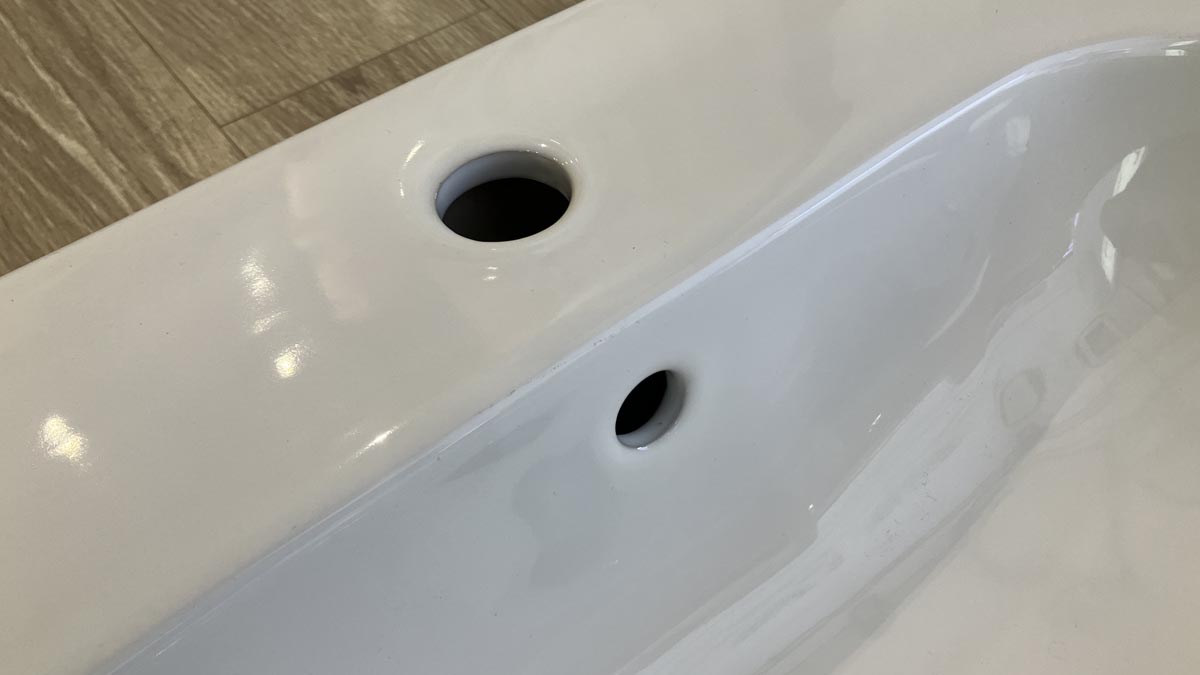 Chậu rửa lavabo treo tường Viglacera V23