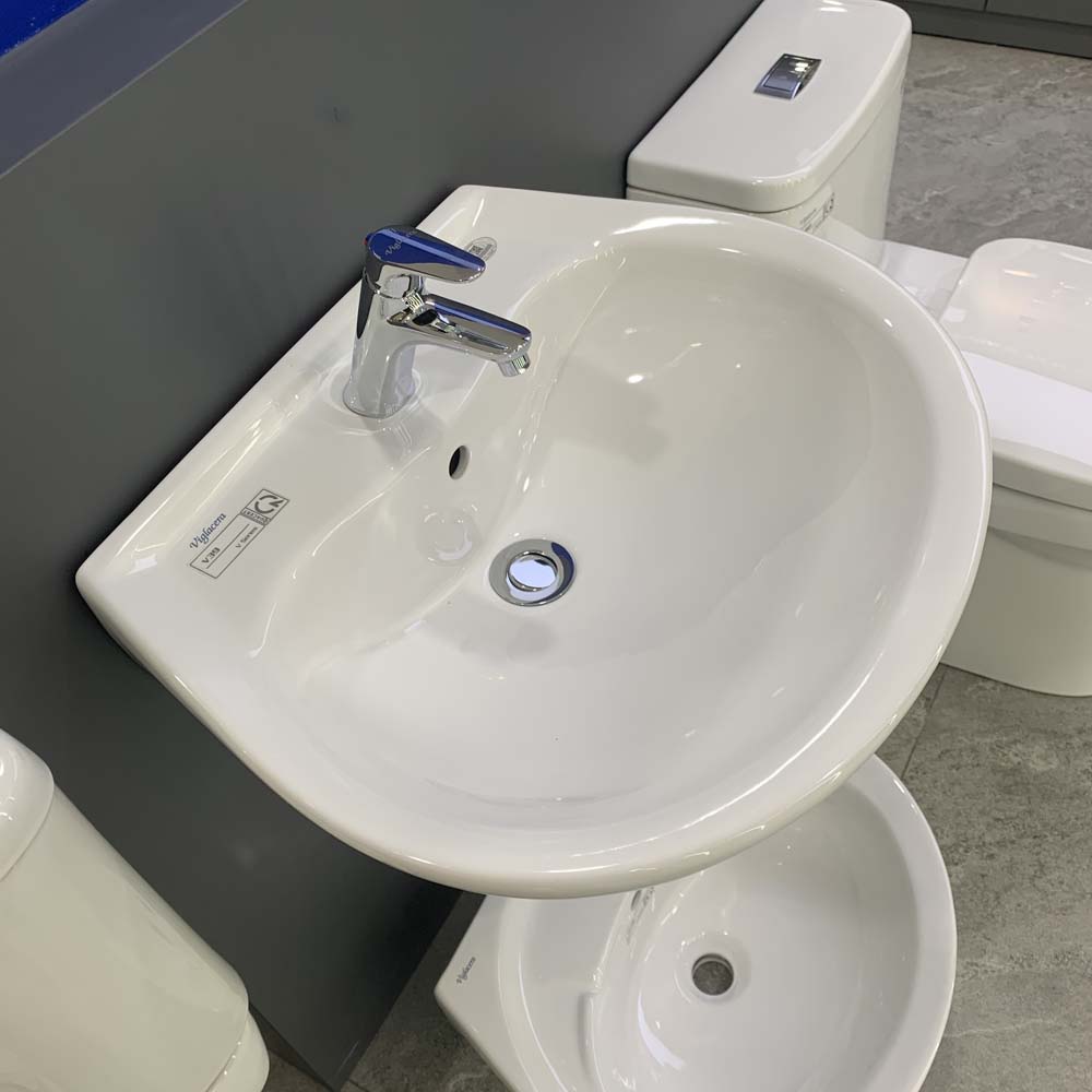 Chậu rửa lavabo treo tường Viglacera V39 chân lửng