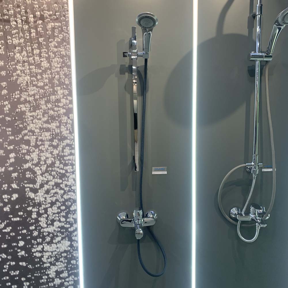 Bộ sen tắm nóng lạnh Viglacera VG541.1 kèm thanh trượt