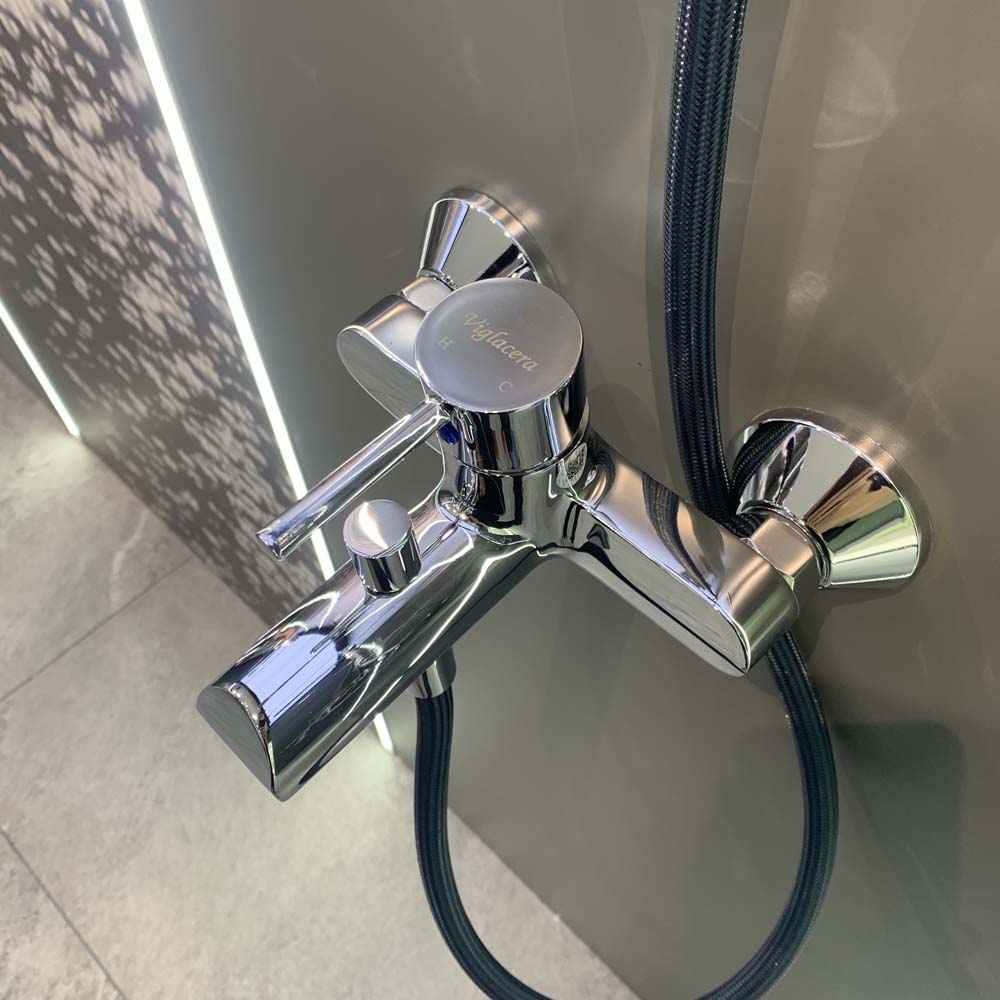 Bộ sen tắm nóng lạnh Viglacera VG541.1 kèm thanh trượt