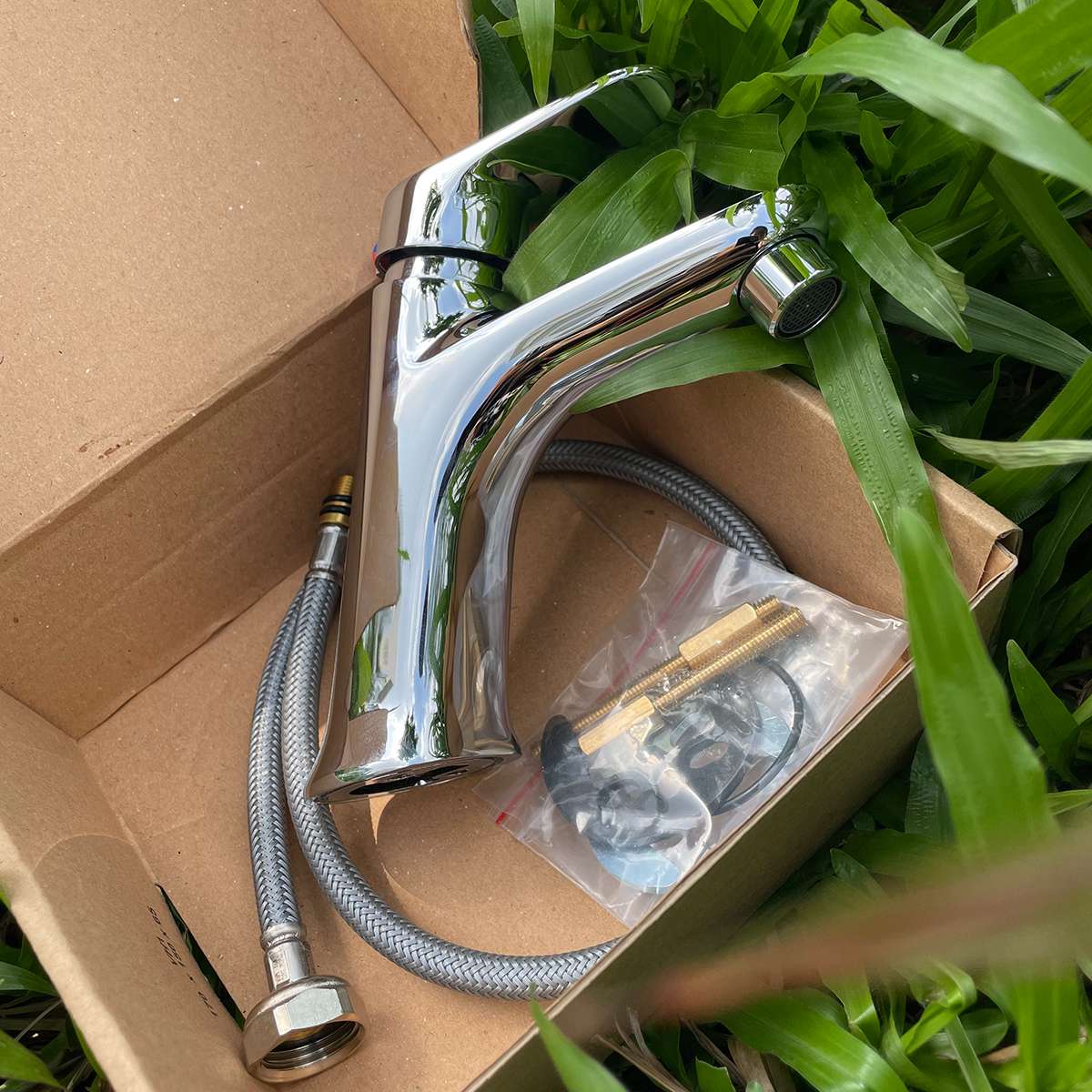 Vòi chậu lavabo lạnh Viglacera VG103