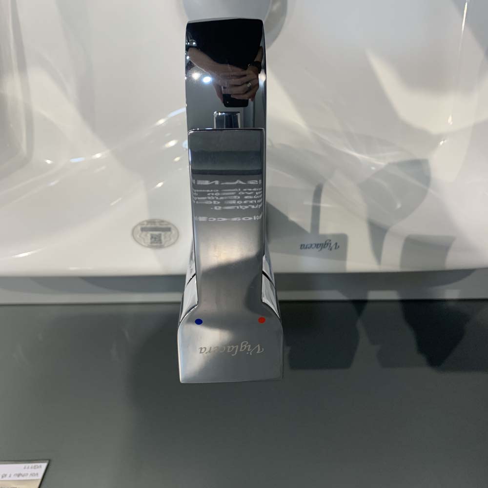 Vòi chậu lavabo nóng lạnh Viglacera VG111