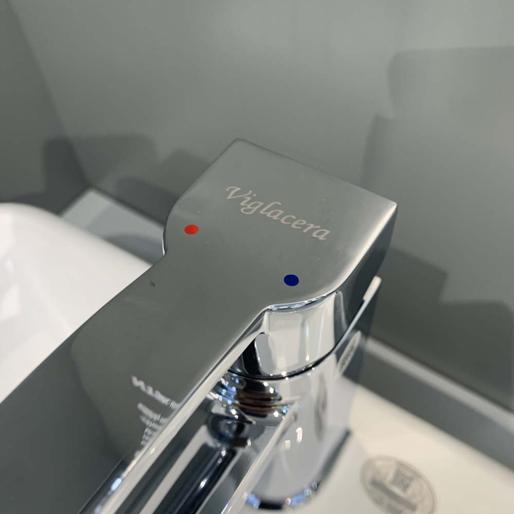 Vòi chậu lavabo nóng lạnh Viglacera VG111