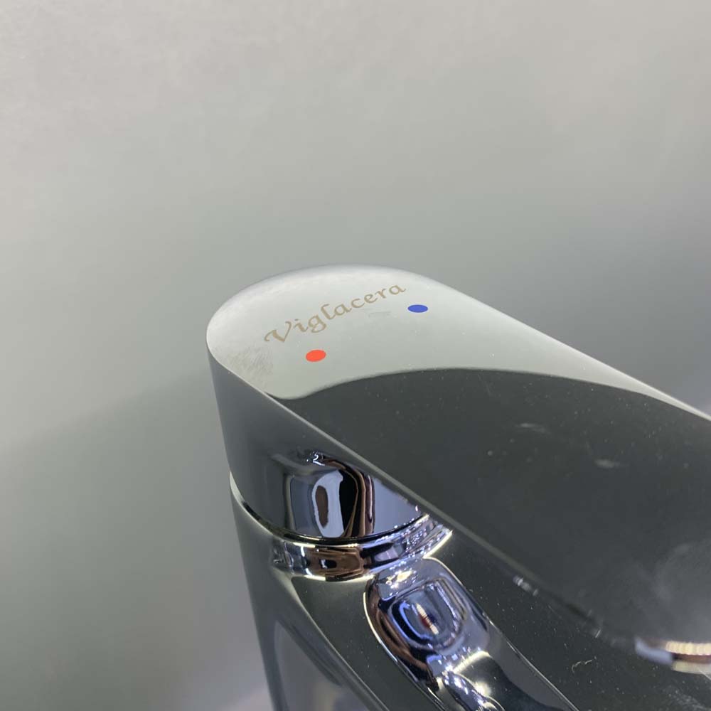 Vòi chậu lavabo nóng lạnh Viglacera VG132.1
